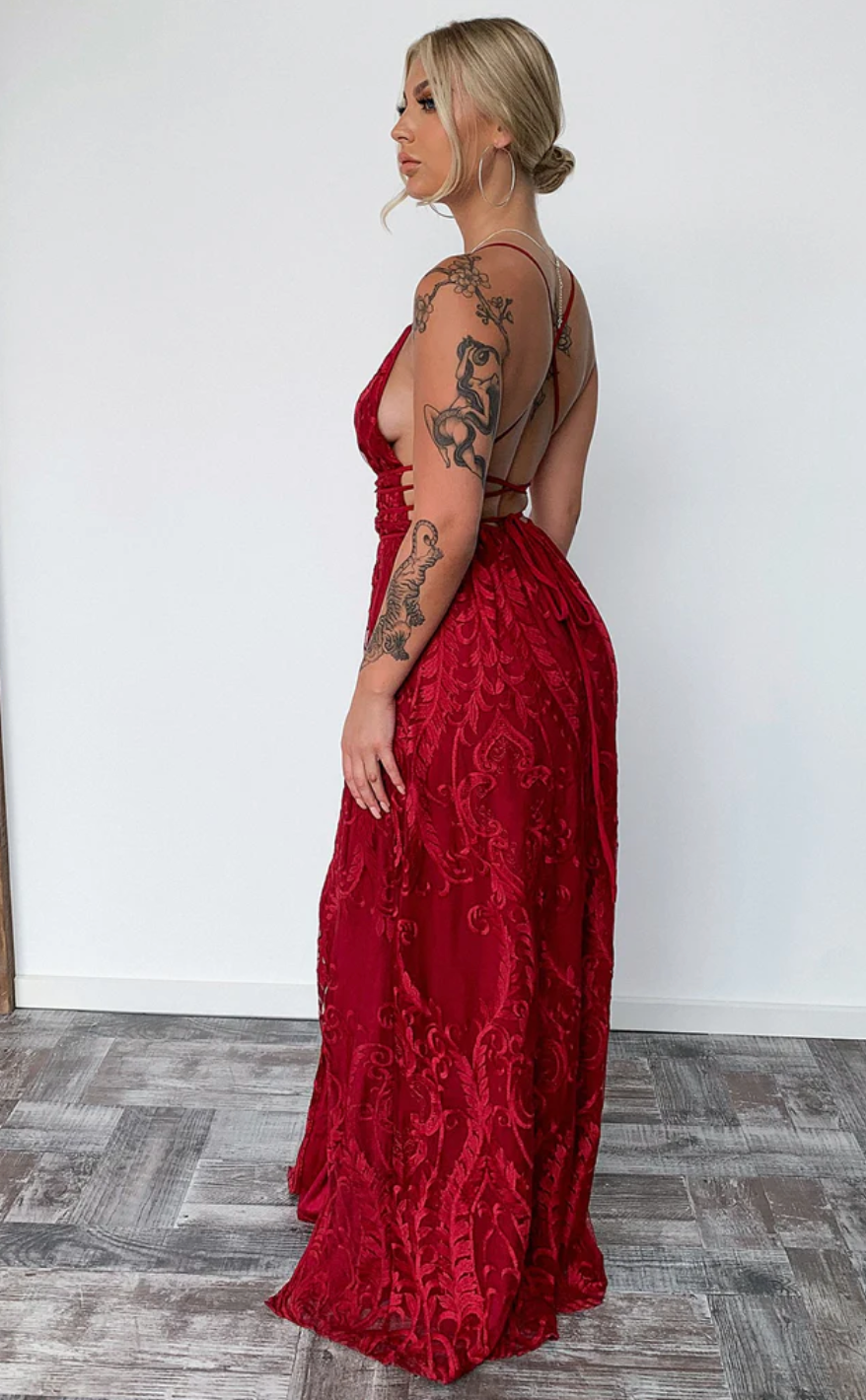 Scarlett Dress - Burgundy