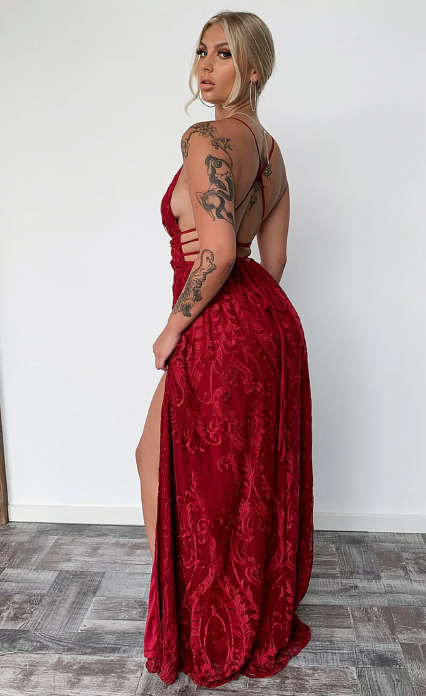Scarlett Dress - Burgundy